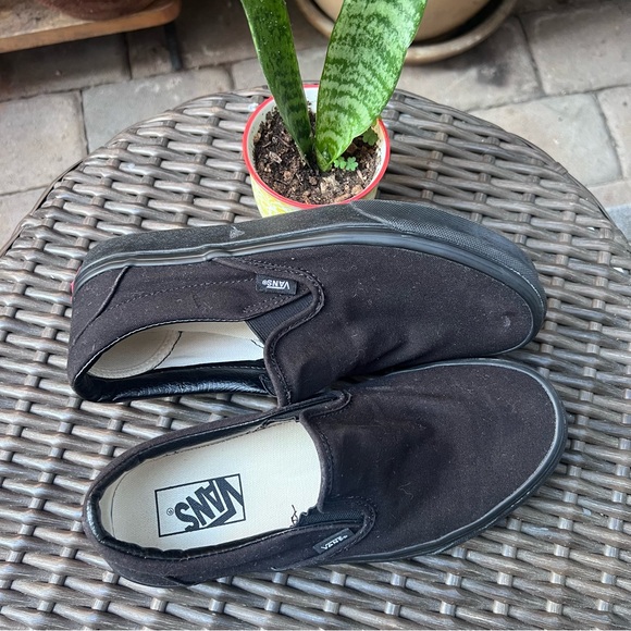 Vans black shoes - Picture 3 of 10